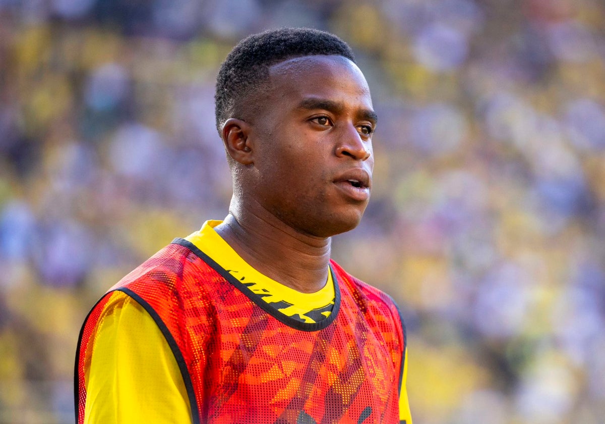 El delantero del Borussia Dortmund Youssoufa Moukoko