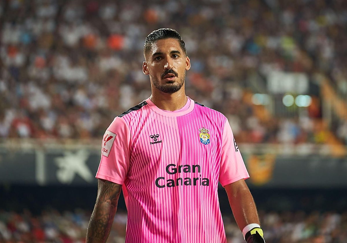 Álvaro Valles: «Todo el mundo sabe que el Betis es mi casa»