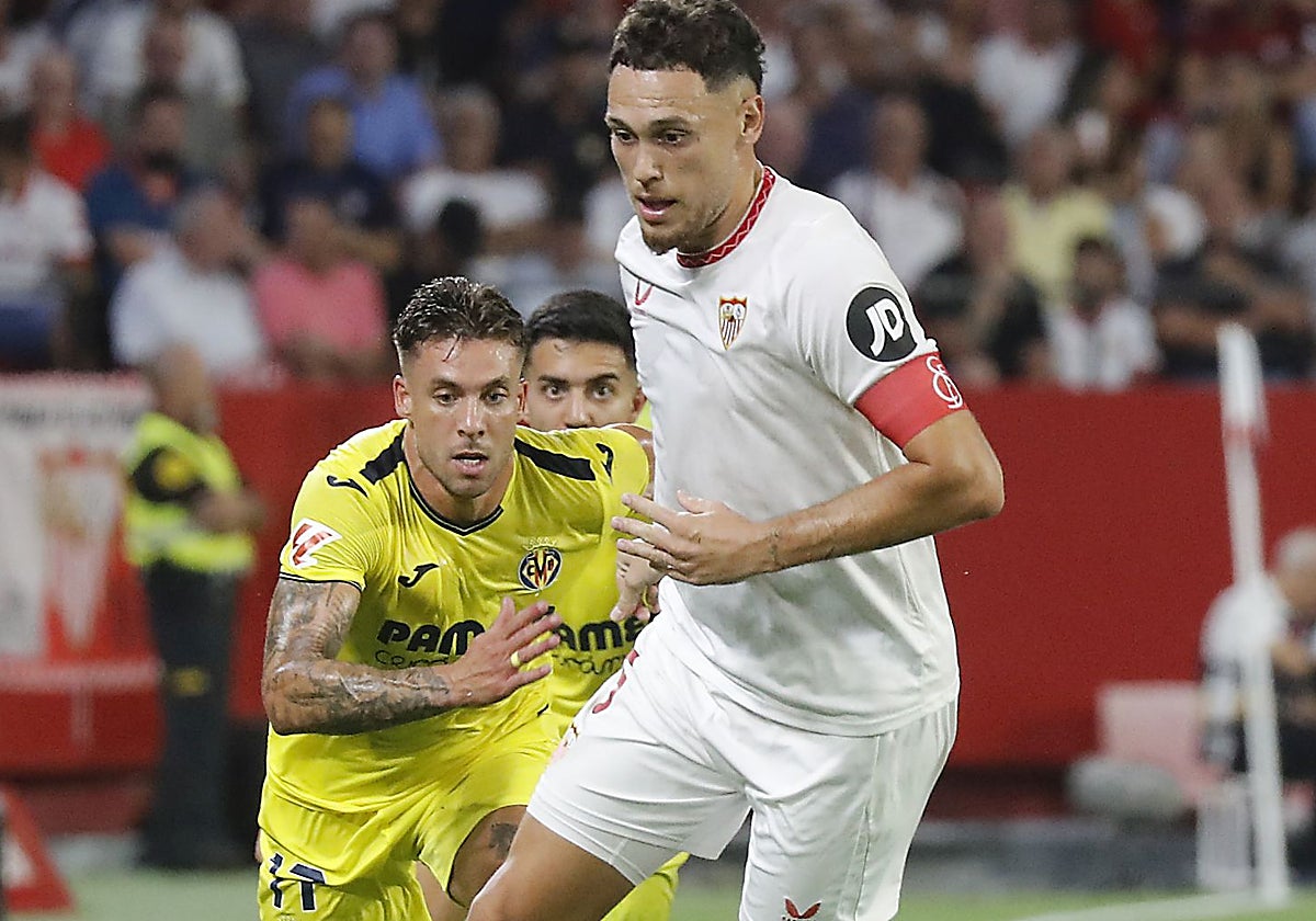 Ocampos, durante el Sevilla-Villarreal de LaLiga 24-25