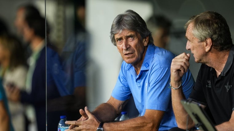 Pellegrini y Cousillas, en el Betis-Kryvbas correspondiente a la eliminatoria de Conference League