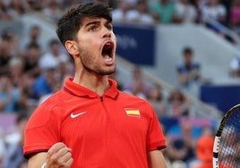 Dónde ver en televisión y online el partido de Carlos Alcaraz en la Copa Davis y a qué hora juega contra Francia hoy