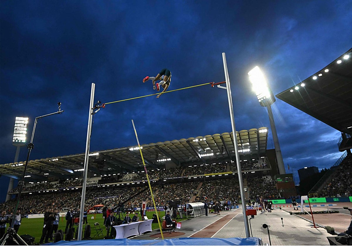 Duplantis logró los 6,11 que le dieron la victoria
