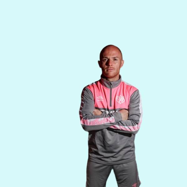 Isi Palazón: «Por supuesto que me bajaría el sueldo a cambio de reducir el calendario»