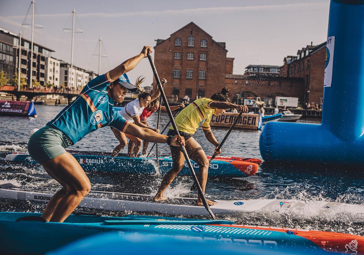 Alba Alonso, campeona del mundo en la distancia Sprint en el Mundial ISA de SUP y Paddle Board