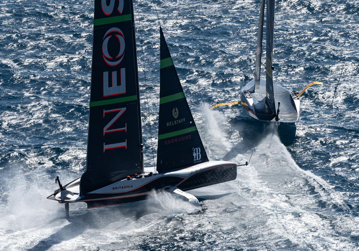 1-1, el primer día de la final de la Louis Vuitton Cup no defraudó