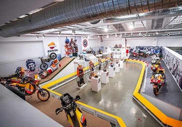 Repsol presume de colores en el Museo de la Moto 'Made in Spain'