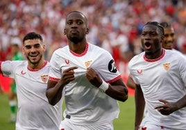 Lukebakio lanza al Sevilla en un gran derbi homenaje a Navas (1-0)