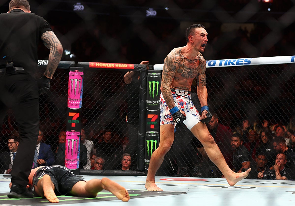 Max Holloway celebra su KO ante Justin Gaethje