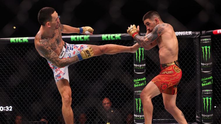 Ilia Topuria hace posible lo imposible: noquea a Max Holloway en el tercer asalto y se mantiene como campeón de la UFC