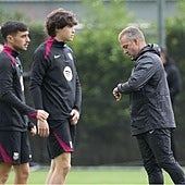 Flick y la decisión de jugar: «Si dependiera de mí tal vez habría suspendido todo, es una tragedia»