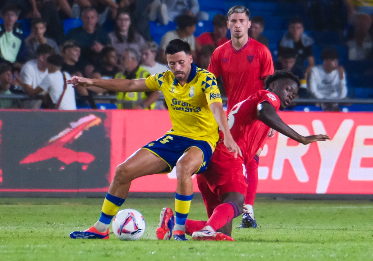 Agoumé, durante el Las Palmas - Sevilla de esta temporada