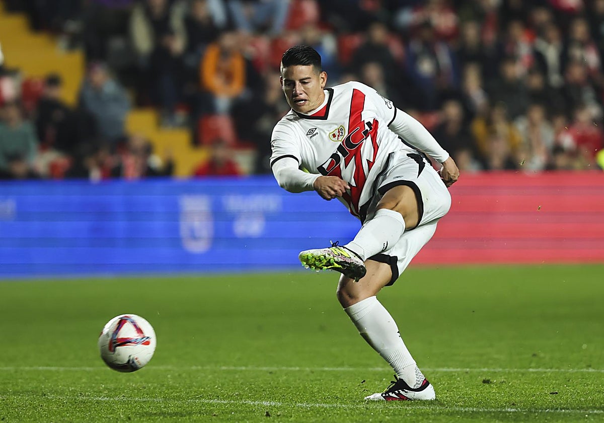 James Rodríguez, durante el Rayo Vallecano-Las Palmas