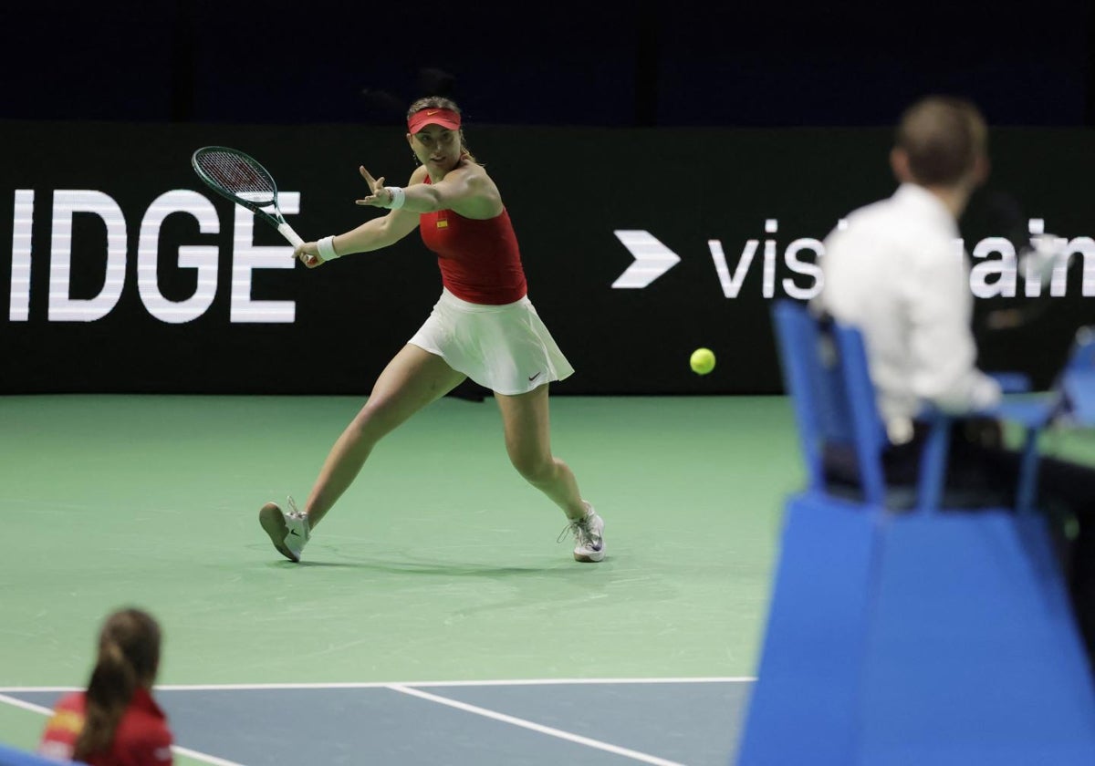 Paula Badosa, durante su partido de la Billie Jean King Cup