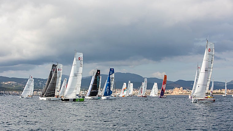 La salida de la regata desde Palma.
