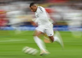 El exazulgrana Petit atribuye el desplome de Mbappé a un hechizo de magia negra
