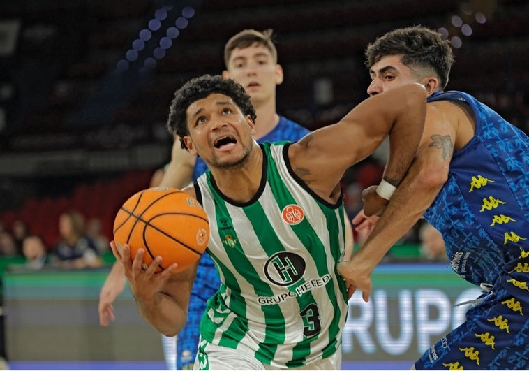 hughes-betis-baloncesto-oviedo-Rx2LjDSGDDN7sHAHSDMOr1H-758x531@diario_abc.JPG