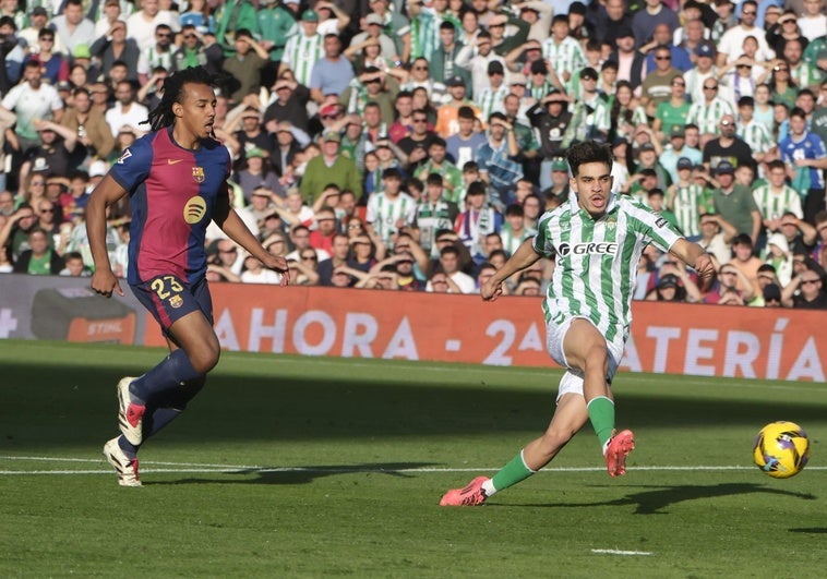 abde-mano-mano-serrano-betis-barcelona-RivK8ic2QgzhcRj01ucgAwM-758x531@diario_abc.jpg