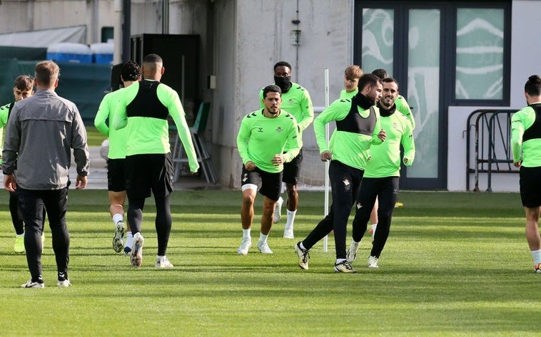 fornals-entrenamiento-olmedo-betis--758x531.jpg