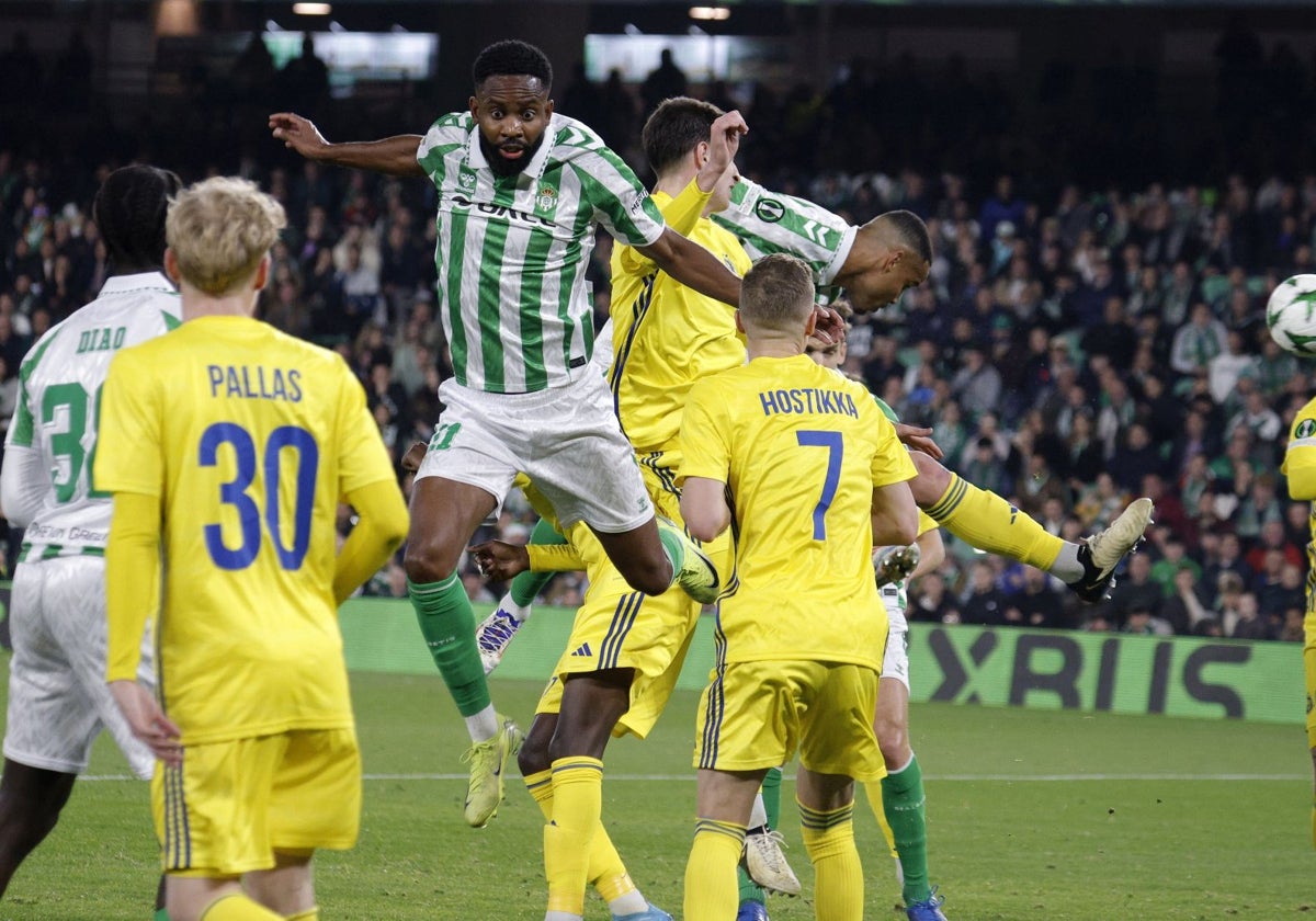 Betis - HJK Helsinki: resumen, goles y ruedas de prensa del partido de la Conference League 2024-2025