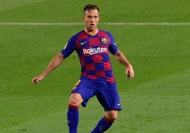 El Betis vigila a Arthur Melo a la espera de concretar salidas