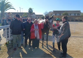 Sara Horcajada acapara el protagonismo en la última jornada del año del Gran Hipódromo de Andalucía