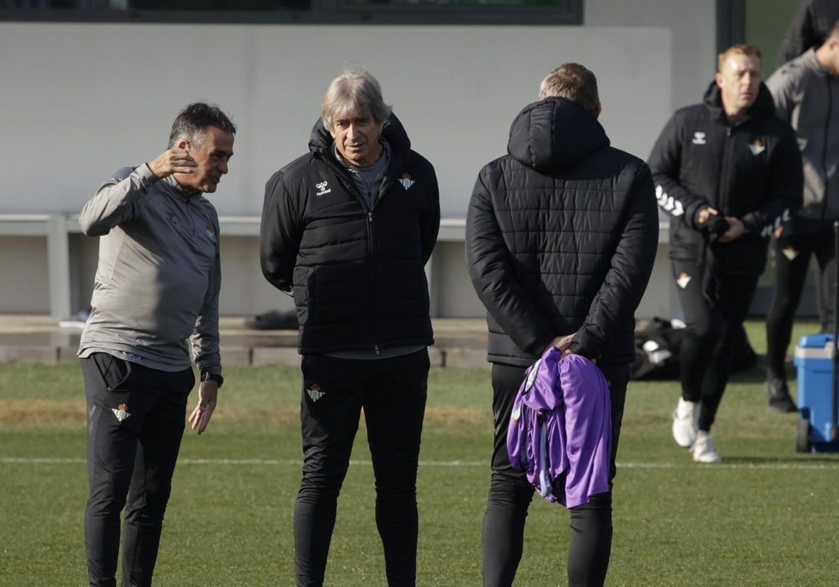 Alexis, Pellegrini y Cousillas, en el entrenamiento de este viernes