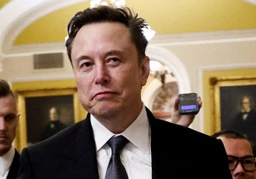 El padre de Elon Musk desvela que a su hijo le gustaría comprar el Liverpool