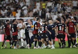 El Real Madrid golea al Mallorca y habrá clásico en Yeda