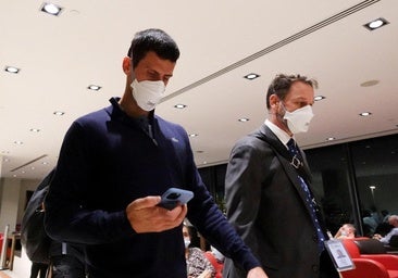 Djokovic asegura que fue «envenenado» antes de su deportación de Australia