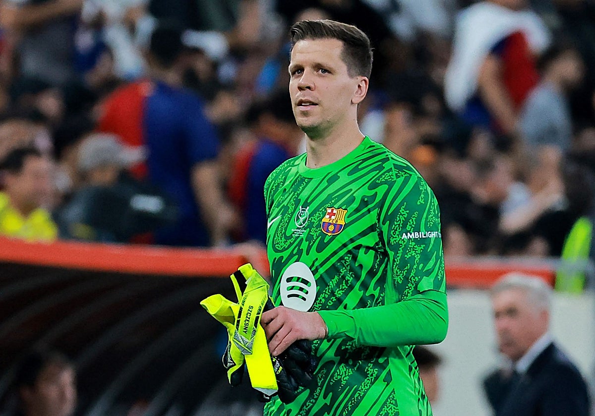 Szczesny, tras ser expulsado por tarjeta roja en la final de la Supercopa de España