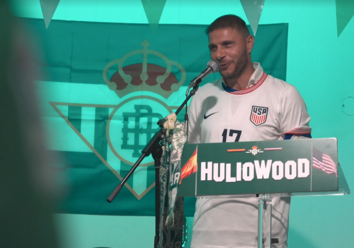 Joaquín Sánchez en la peña bética Huliowood de Los Ángeles, California