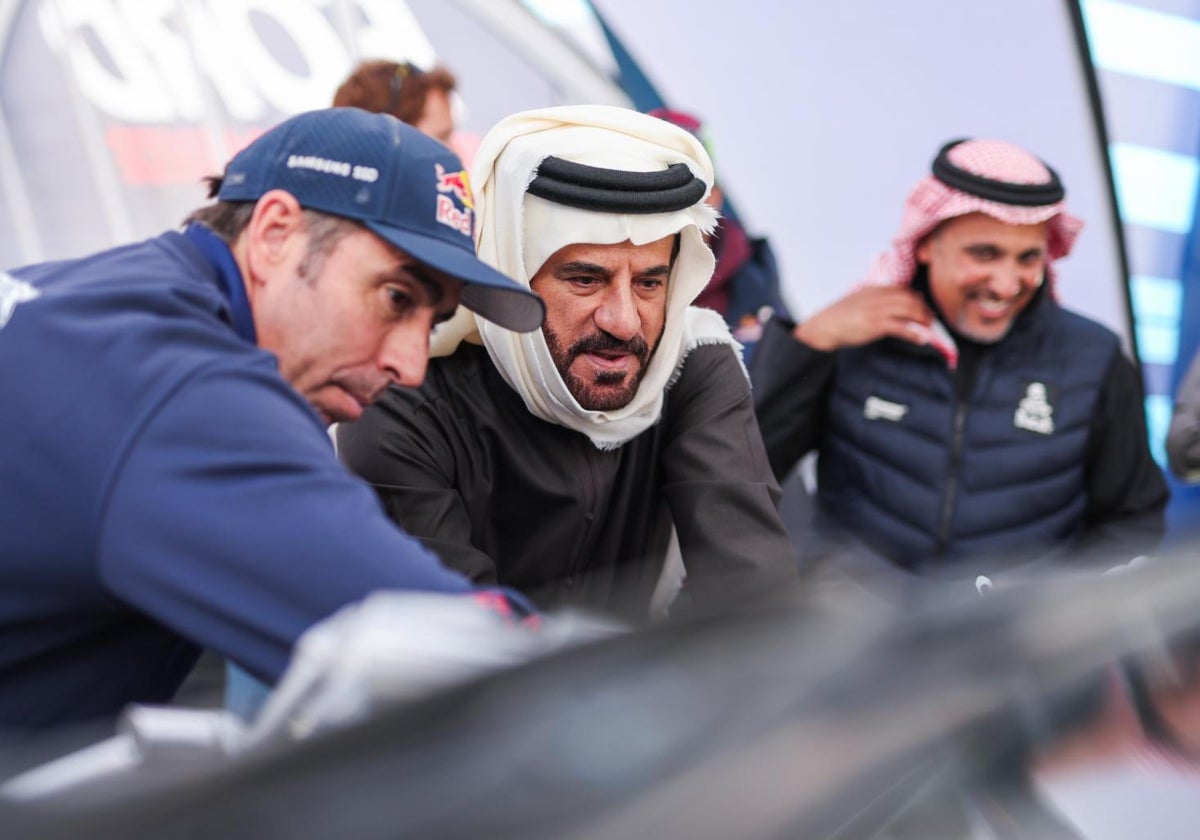 Nani Roma junto al presidente de la FIA, Ben Sulayem