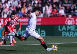 Las sanciones de Pedrosa e Isaac abre la puerta a Kike Salas e Iheanacho para el Sevilla - Espanyol