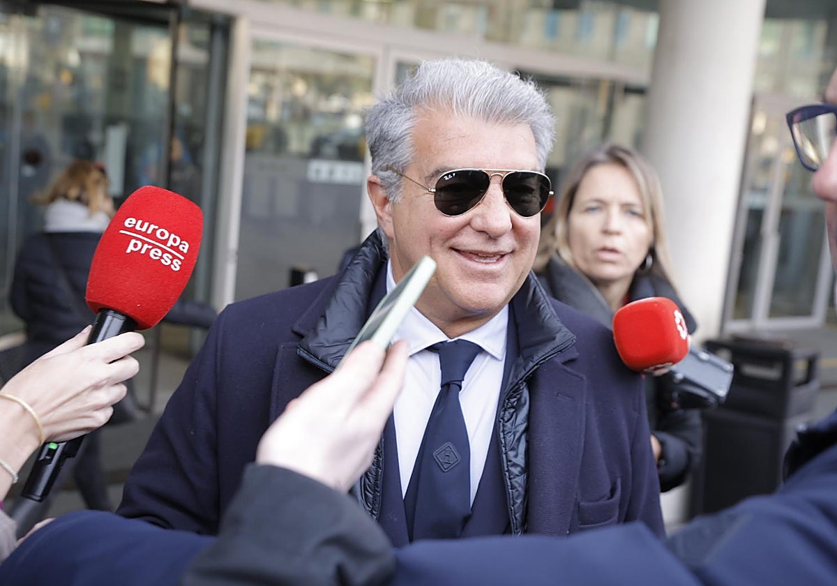 Laporta sale de los juzgados en la Ciudad de la Justicia de Barcelona