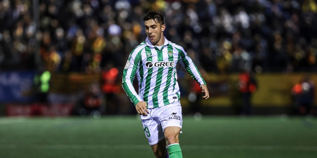 El Betis, abierto a una cesión de Iker Losada en el tramo final del mercado