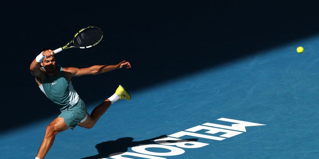 Alcaraz - Djokovic, en directo: resultado, ganador y última hora del partido de cuartos de final del Abierto de Australia hoy