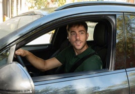 Iker Losada se despide de sus compañeros del Betis en el vestuario y se marcha cedido al Celta