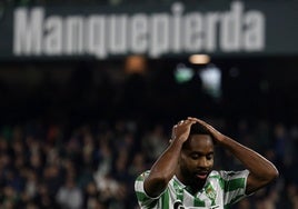 El Betis no coge ritmo de Europa (2-2)