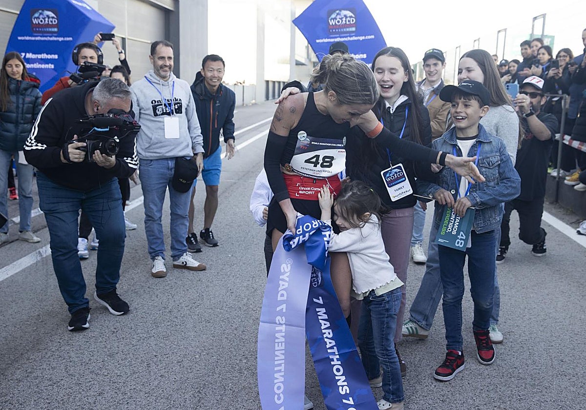 Verdeliss: cómo ser madre de 8 hijos y correr 7 maratones en 7 días y 7 continentes diferentes
