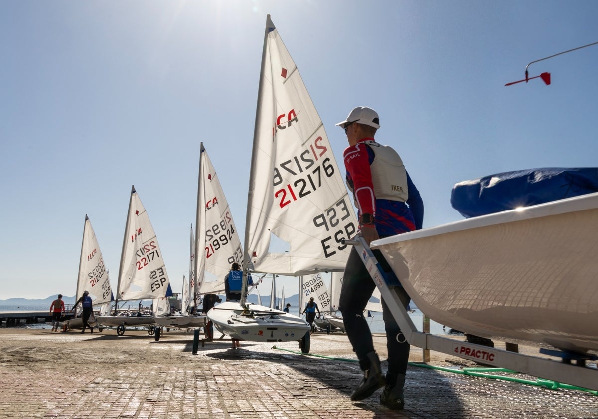 El Campeonato de España de ILCA 6, en juego en el Mar Menor