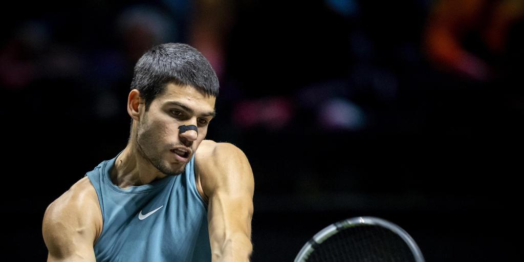 Dónde ver en televisión y online Carlos Alcaraz - Martínez y a qué hora empieza el partido de cuartos de final del ATP 500 de Rotterdam hoy