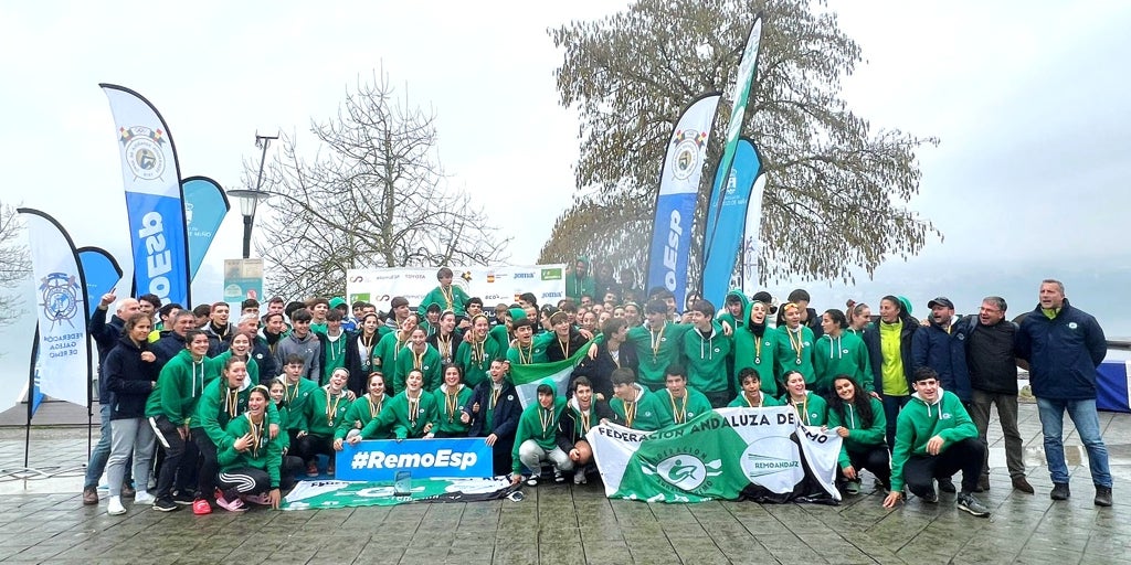 La selección andaluza de remo, campeona de España