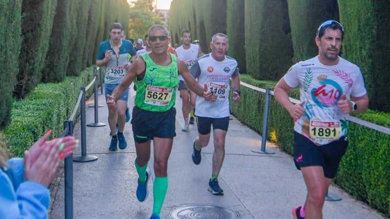 Corredores de la pasada edición de la Media Maratón Ciudad de Granada