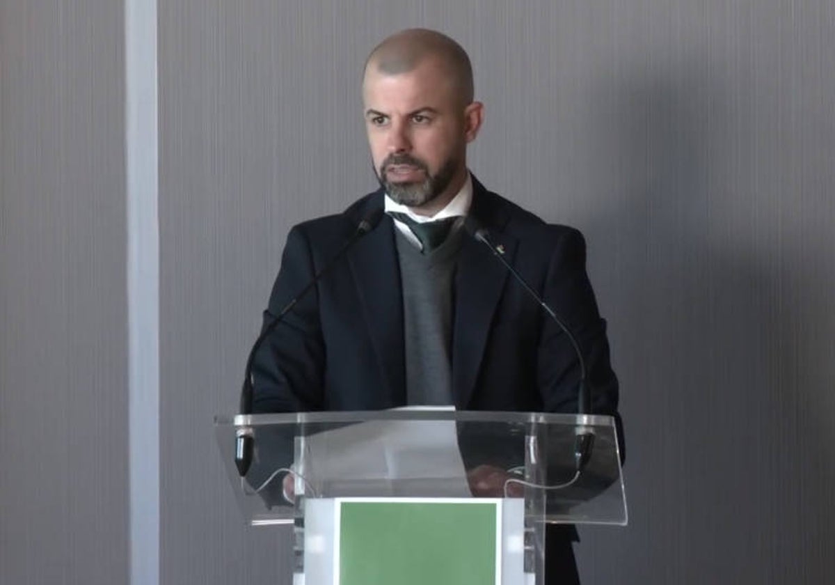 Manu Fajardo, durante una comparecencia ante los medios