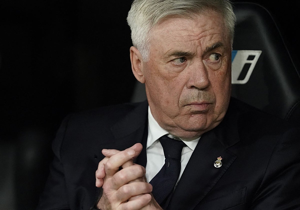 Carlo Ancelotti, en el banquillo del Bernabéu
