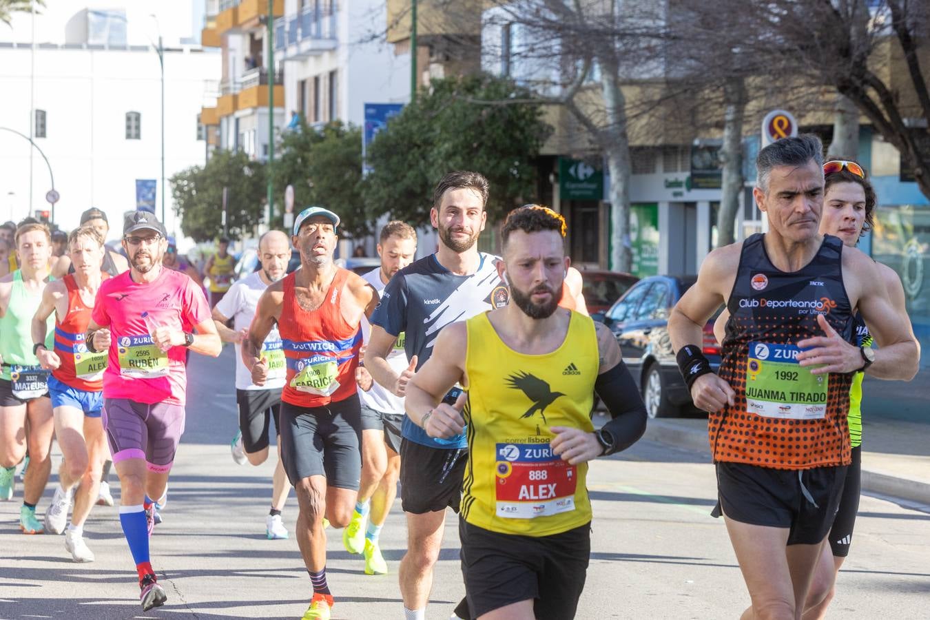 La maratón recorrió alguno de los principales barrios de la capital hispalense