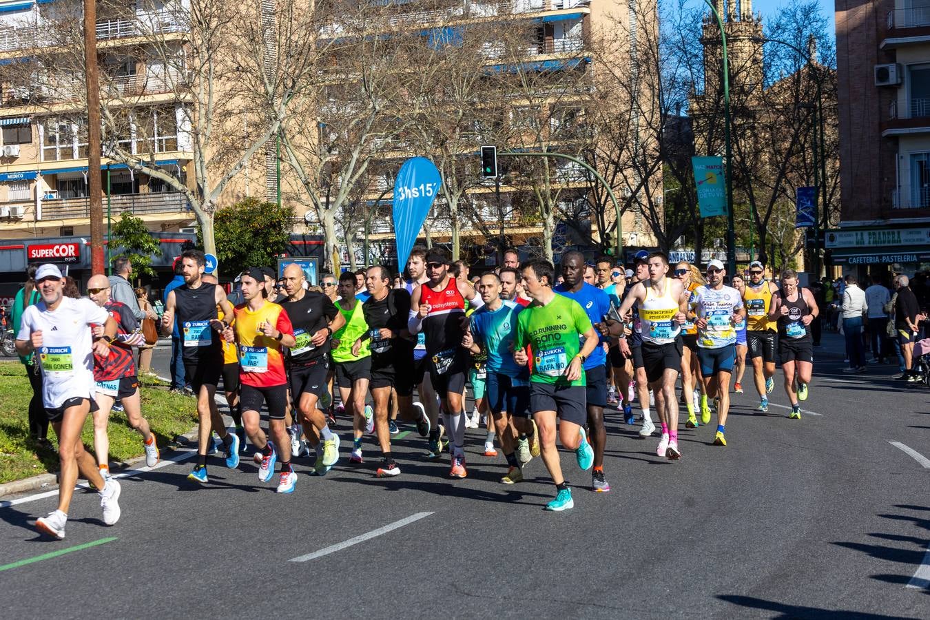 La maratón recorrió alguno de los principales barrios de la capital hispalense