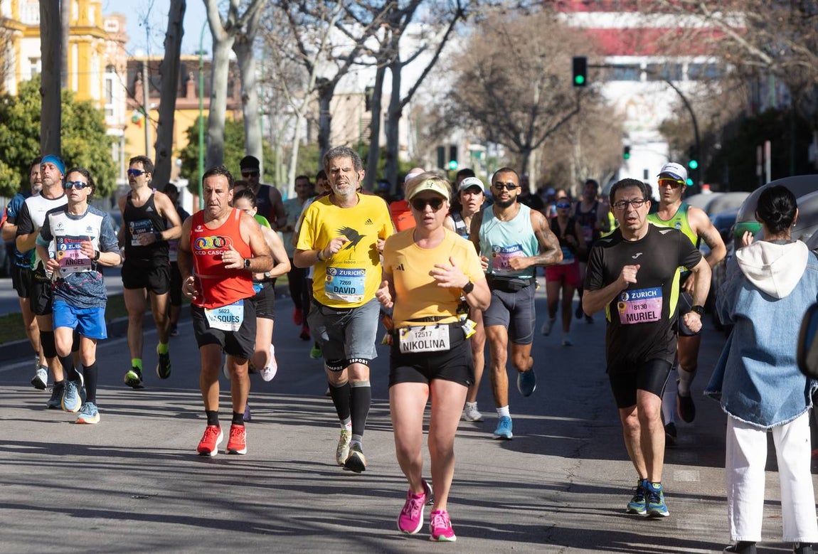 La fiesta del deporte recorrió las calles de Sevilla con la maratón 