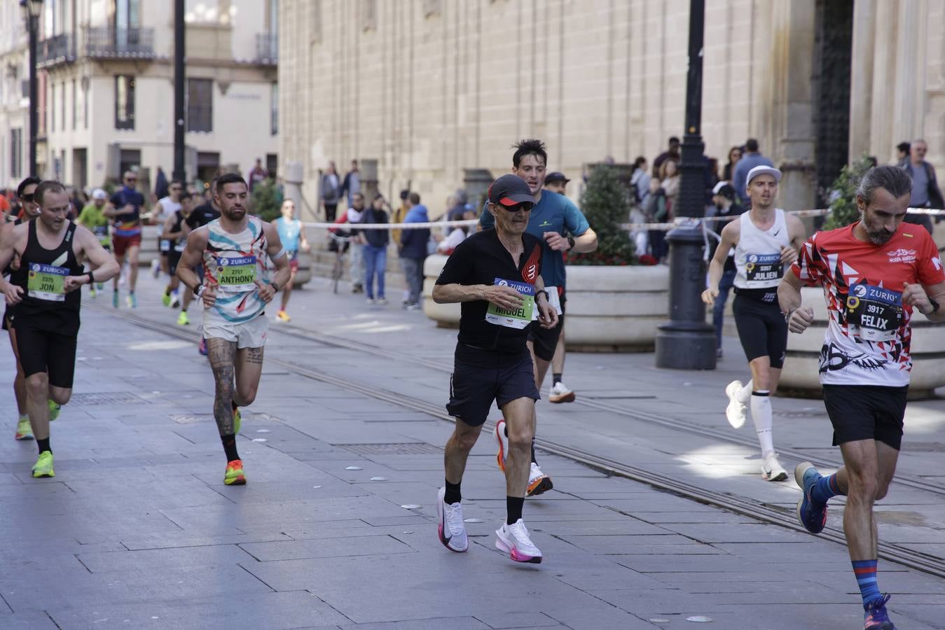 La prueba sevillana supone un gran aliciente para los corredores profesionales y amateur