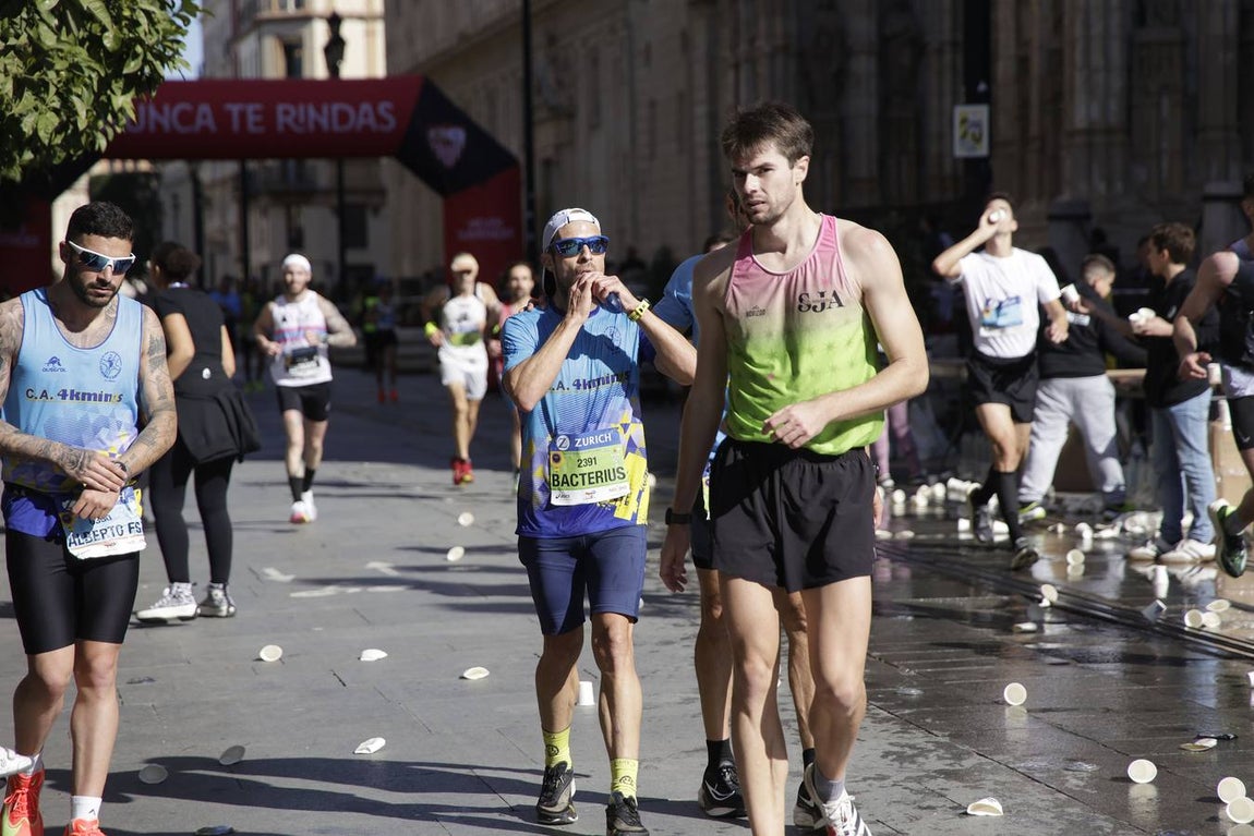 La carrera sevillana ha pasado por lugar emblemáticos de la ciudad como la Torre del Oro o la Plaza de España